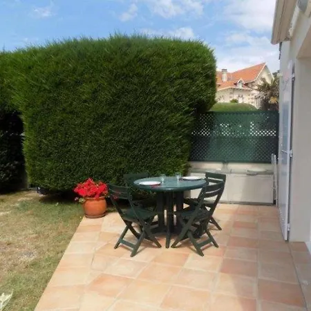 Maison Saint-palais-sur-mer, 2 Pieces, 2 Personnes - Fr-1-305a-34 Holiday home